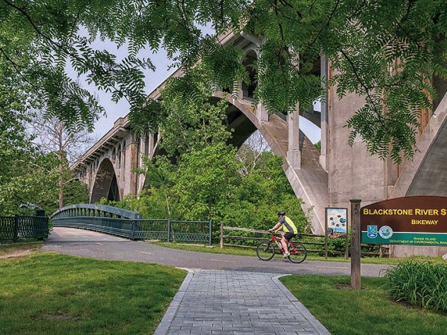 Green parkland surrounds Rhode Island bikeway