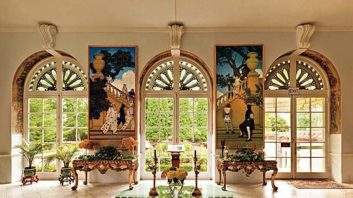 The Rose Garden loggia features more panels from <i>A Florentine Fete,</i> by Maxfield Parrish.